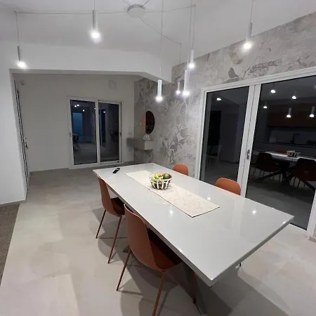 Luana - Elegance And Relaxation 300 Meters From The Sea Villa *
