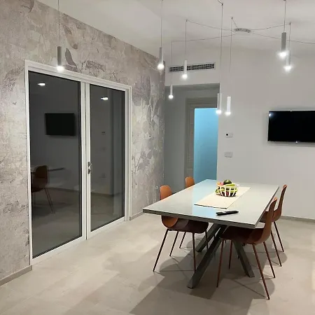Luana - Elegance And Relaxation 300 Meters From The Sea *